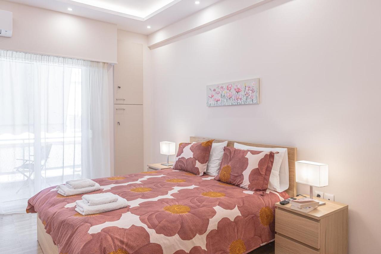 Amazing Apartment Near Metro Station! Афины Экстерьер фото