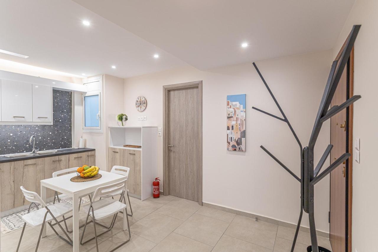 Amazing Apartment Near Metro Station! Афины Экстерьер фото