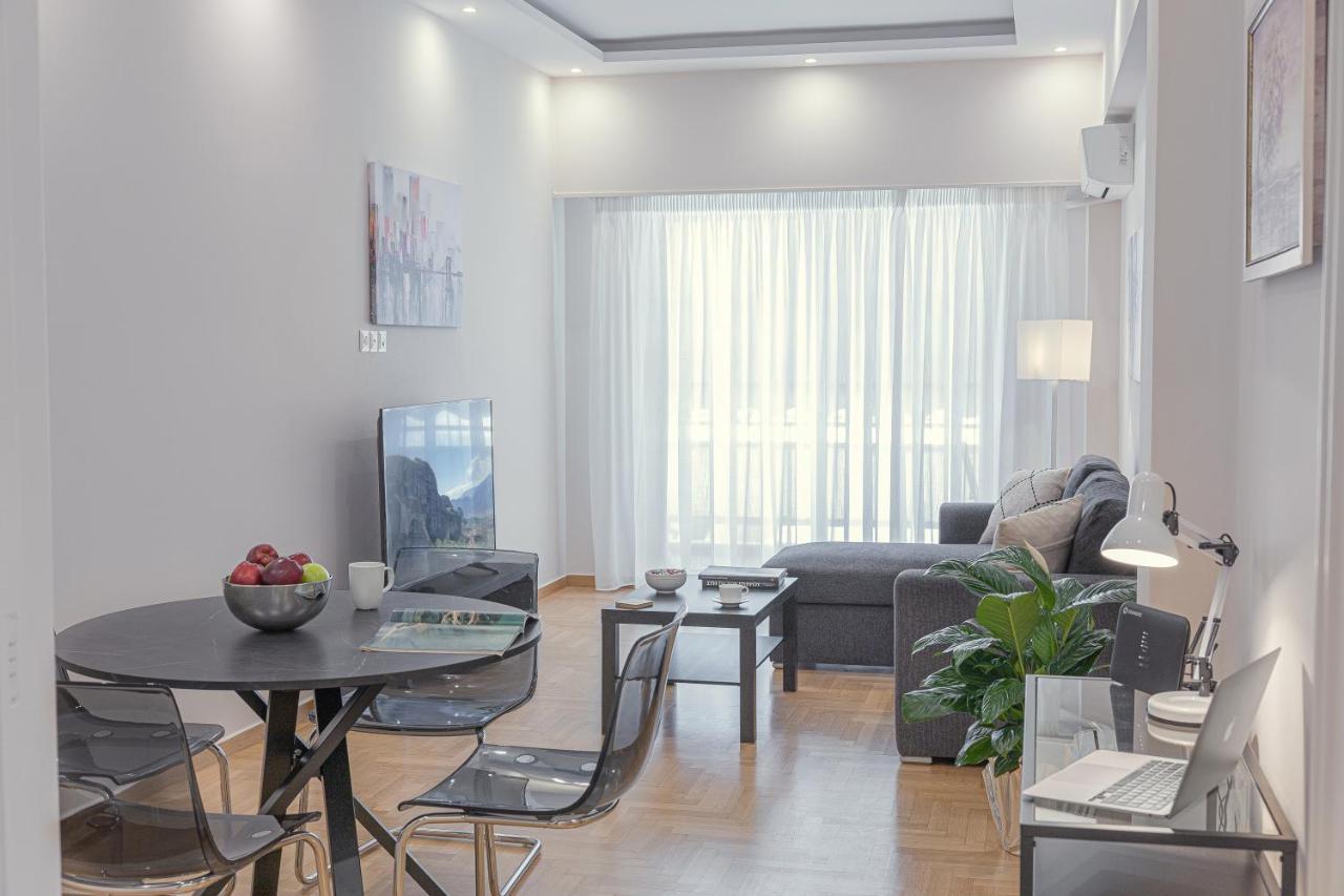 Amazing Apartment Near Metro Station! Афины Экстерьер фото