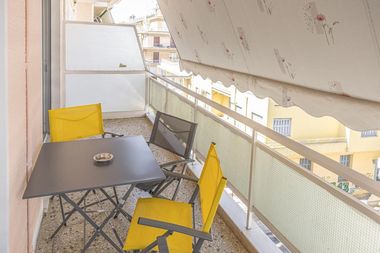 Amazing Apartment Near Metro Station! Афины Экстерьер фото